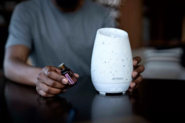 Биохимия сна: почему синтетические снотворные проигрывают линалоолу и dōTERRA Serenity